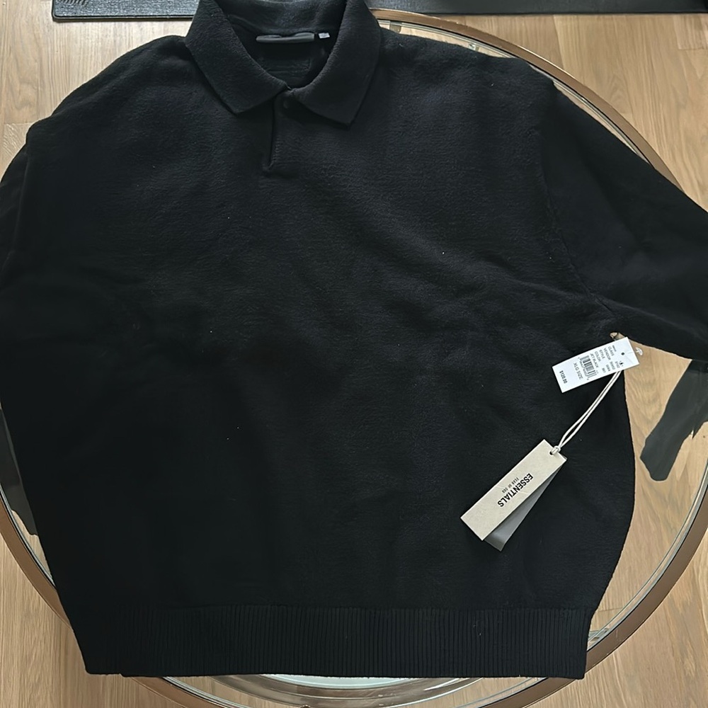 Essentials fear of god XL men’s collared black sweater